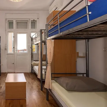 Хостел Backpackers *