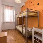 Hostel Backpackers *