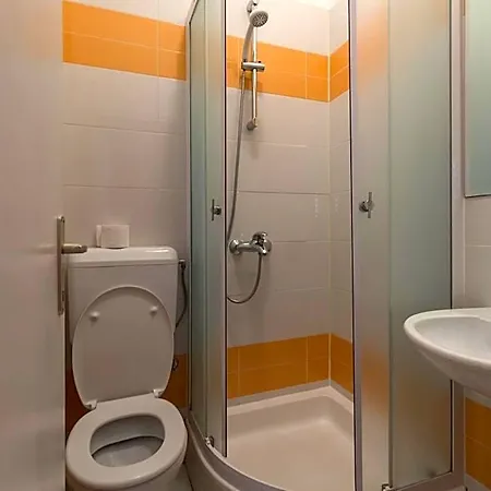 Backpackers Hostel *
